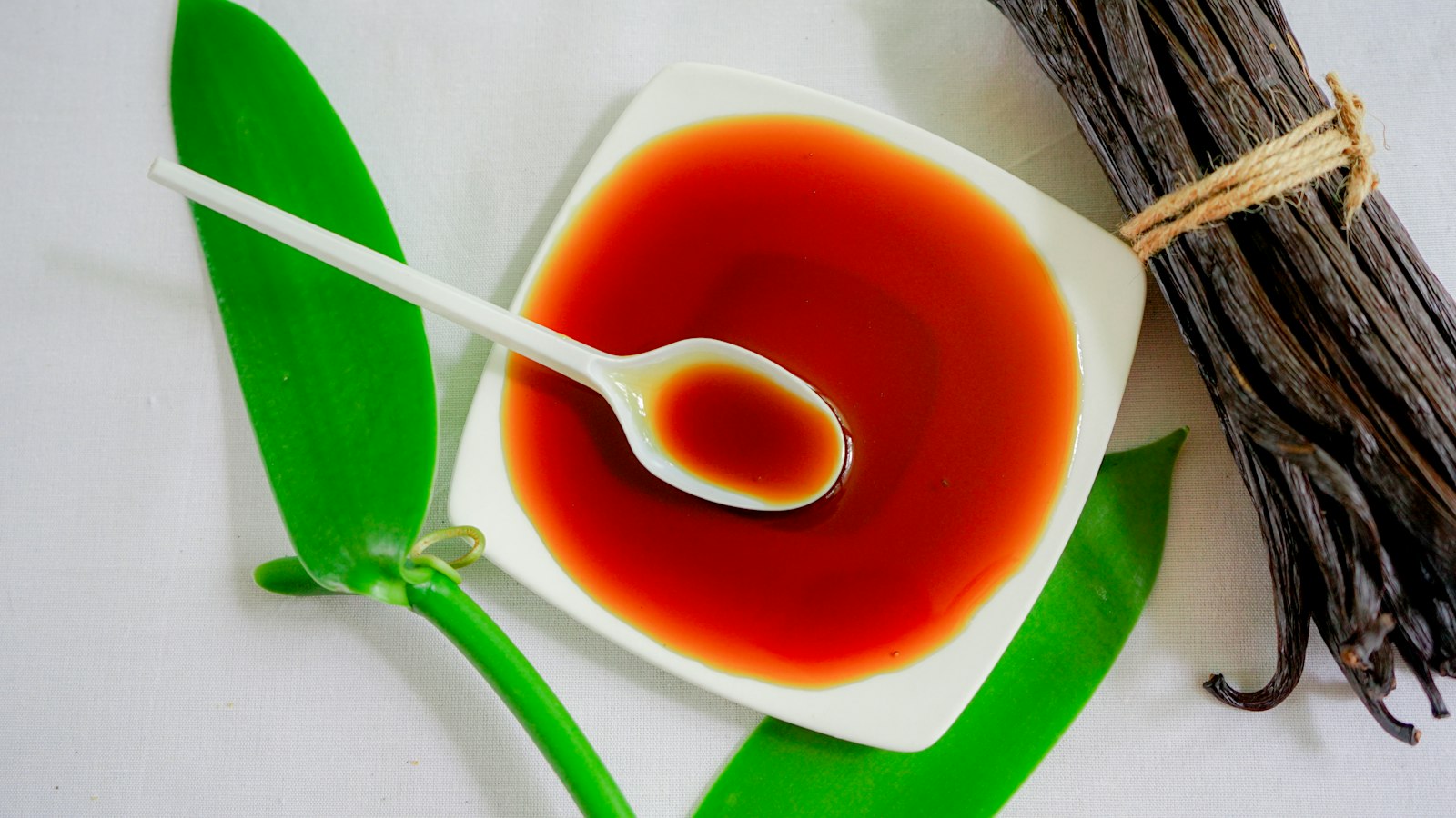 Vanilla paste with vanilla pods